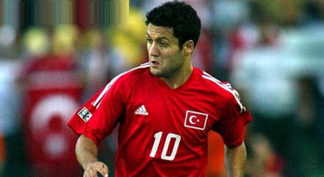 Türkiye 5-0 Avusturya:  14 Kasım 2001... 2002 Dünya Kupası'na katılmak için baraj maçları oynama hakkı kazanan Türkiye, ilk maçta deplasmanda yendiği Avusturya'yı rövanşta 5-0 yenmiş ve daha sonra gelecek tarihi başarının temellerini atmıştı.. Bu maçta gollerimiz; Yıldıray Baştürk, Okan Buruk, Hakan Şükür ve Arif Erdem'den (2) gelmişti..