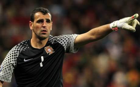 EDUARDO CARVALHO (İBB) Braga'da 60, Vitoria Setubal'da 30, Genoa'da 37 maçta kaleyi koruyan; 28 kez de Milli olan Portekizli kaleci Eduardo Carvalho, artık İBB'nin kalesini koruyacak.
