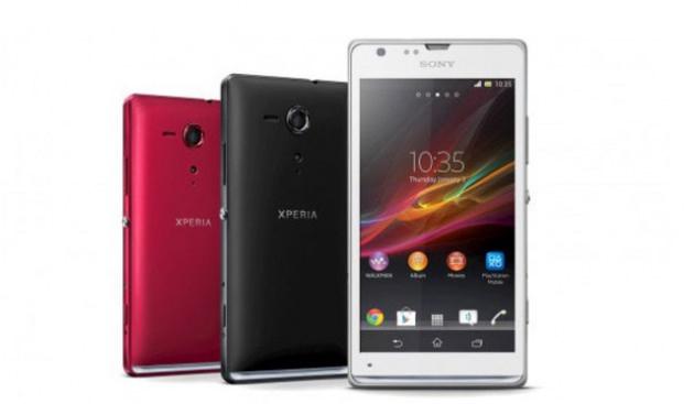 <p><strong>4. Sony Xperia SP</strong></p>
<p>Fiyatı: 1.000 TL</p>
<p>8 megapiksellik kamerasıyla öne çıkan Xperia SP, bu fiyattaki bir telefondan bekleyeceğinizin üstünde kalitede fotoğraflar çekebiliyor. microSD slotu, Walkman uygulaması gibi artı özellikleri de var.</p>