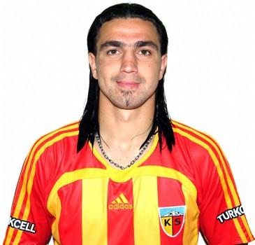 <p><strong>Mehmet Topuz / Kayserispor'dan Fenerbahçe'ye</strong><br /><br />Geliş fiyatı: Alt yapı<br />Satış Fiyatı: 9 milyon Euro</p>