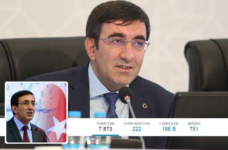 <p>Kalkınma Bakanı Cevdet Yılmaz: 166 bin</p>

<p><strong><a href="https://twitter.com/_cevdetyilmaz" target="_blank"><span style="color:rgb(255, 255, 0)">TAKİP ET</span></a></strong></p>
