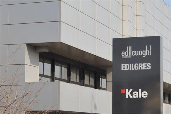 <p><strong>Kale Grubu</strong><br />Kale Grubu, İtalyan seramik firması Industrie Fincuoghi'yi Temmuz 2011'de satın aldı.</p>