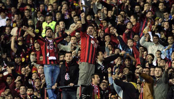 ESKİŞEHİRSPOR:   Eskişehir-MP Antalya:    10 bin TL, Eskişehir-Mersin İY:    5 bin TL Eskişehir-MP Antalya:    40 bin TL  (Toplam:    55 bin TL) 
