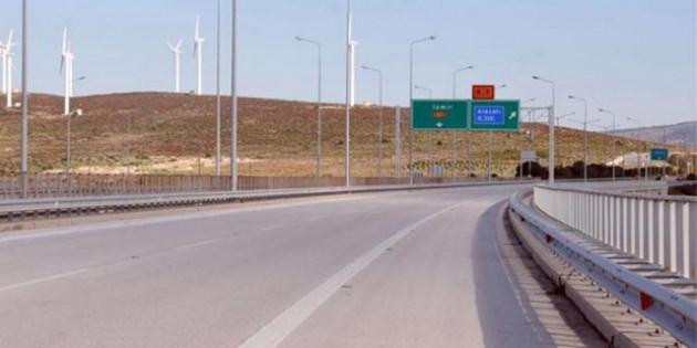 YİD modeliyle yapımı planlanan projeler ile uzunlukları şöyle:  Proje Uzunluğu (km) Kuzey Marmara Otoyolu 319 Ankara-Niğde Otoyolu 342 Ankara-Kırıkkale-Delice-Samsun Otoyolu 472 Aydın-Denizli-Burdur Otoyolu 330 Ankara-İzmir Otoyolu 535 Kınalı-Tekirdağ-Çanakkale-Balıkesir Otoyolu 359 Afyonkarahisar-Antalya-Alanya Otoyolu 490 Sivrihisar-Bursa Otoyolu 202 Şanlıurfa-Habur Otoyolu (Diyarbakır Bağlantısı dahil) 442 Gerede-Merzifon-Gürbulak Otoyolu, Gerede-Merzifon Kesimi 357 Gerede-Merzifon-Gürbulak Otoyolu, Merzifon-Gürbulak Kesimi 919 Toplam 4.767