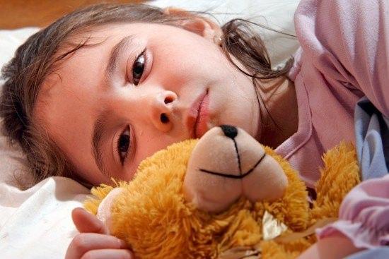 <p><strong>Çocuklarda uyku problemi oldukça önemli bir konudur, eğer ki uyku problemlerinin üstesinden gelinemezse yani çocuk alması gerektiği uykuyu alamazsa öğrenme ve dikkat süreçlerinde sorunlar yaşayabilir.”</strong> dedi. </p>