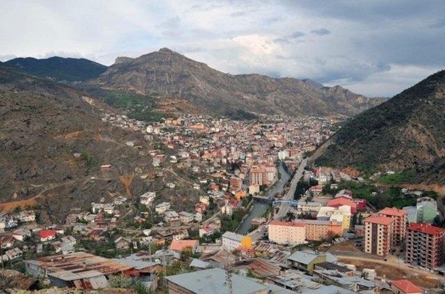 <p>İl: Gümüşhane<br />
İlçe: Merkez<br />
Mahalle: Hasanbey<br />
Nüfusu: 9713</p>

<p> </p>
