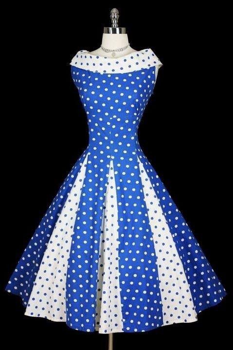 <p>1950'li yılların en sevilen modellerinden olan puantiye elbiseler, yeniden vitrinlerde yerini aldı. </p>
