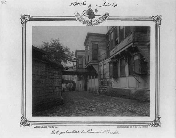 <p>Nümune-yi Terakki Özel Okulu</p>

<p> </p>
