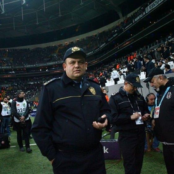 <p>Özel Güvenlik Şube Müdürü Vefa Karakurdu, hain saldırıda şehit oldu.</p>