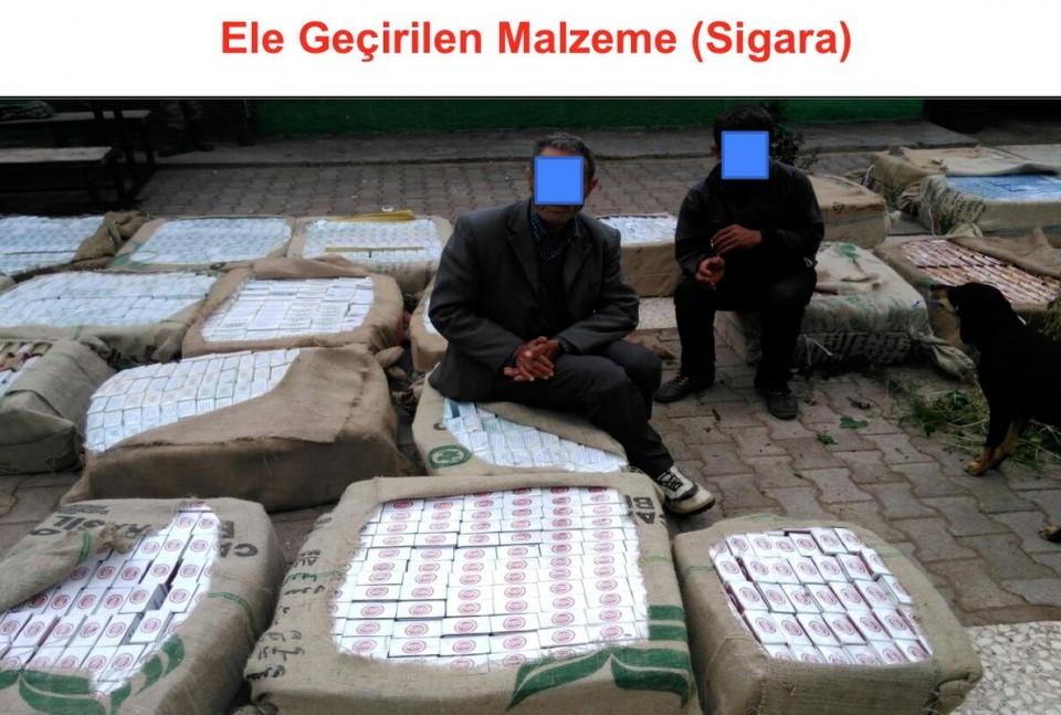 <p>Sınır hattında 4 hudut alayı, 12 hudut taburu, 37 hudut bölüğü ve 139 hudut karakolu görev yapıyor. Söz konusu birliklerde takviyelerle görev yapan personel sayısı, Kara Kuvvetleri Komutanlığında sınırlarda görev yapan personelin yaklaşık yüzde 30'una denk geliyor.</p>
<p> </p>