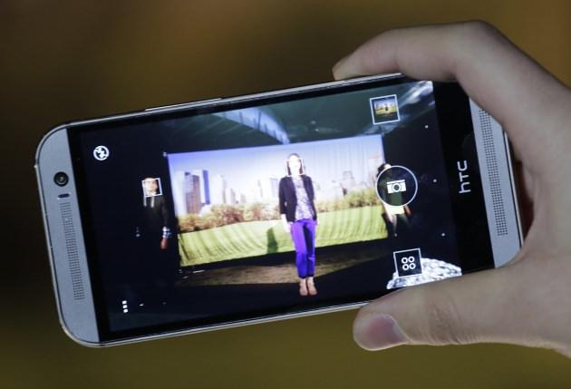 <p>Bu özelliklerden biri olan UFocus, fotoğraf çekildikten sonra odağın değiştirilebilmesini sağlarken, Fotogrounder özelliği iile de arka plan çeşitli efektlerle değiştirebiliyor.</p>