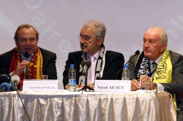 <p><strong>KADIKÖY'DE KAZANAMAYAN BAŞKANLAR</strong><br />
<br />
MEHMET CANSUN (2001-2002)</p>