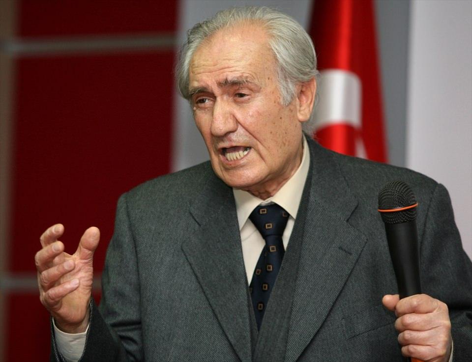 <p><strong>Prof. Dr. Adnan Turani </strong><br />
<br />
17 Aralık 2016'da, ressam ve sanat tarihçisi Prof. Dr. Adnan Turani yaşamını yitirdi. (Arşiv)</p>
