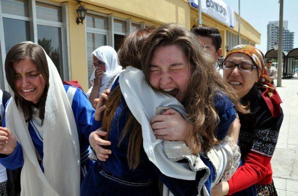 <p>Sürgün nedeniyle hayatını kaybeden 200 bine yakın kişiyi rahmetle andıklarını belirten Olcay, "Bundan 71 yıl önce bunlar yaşandı.</p>
