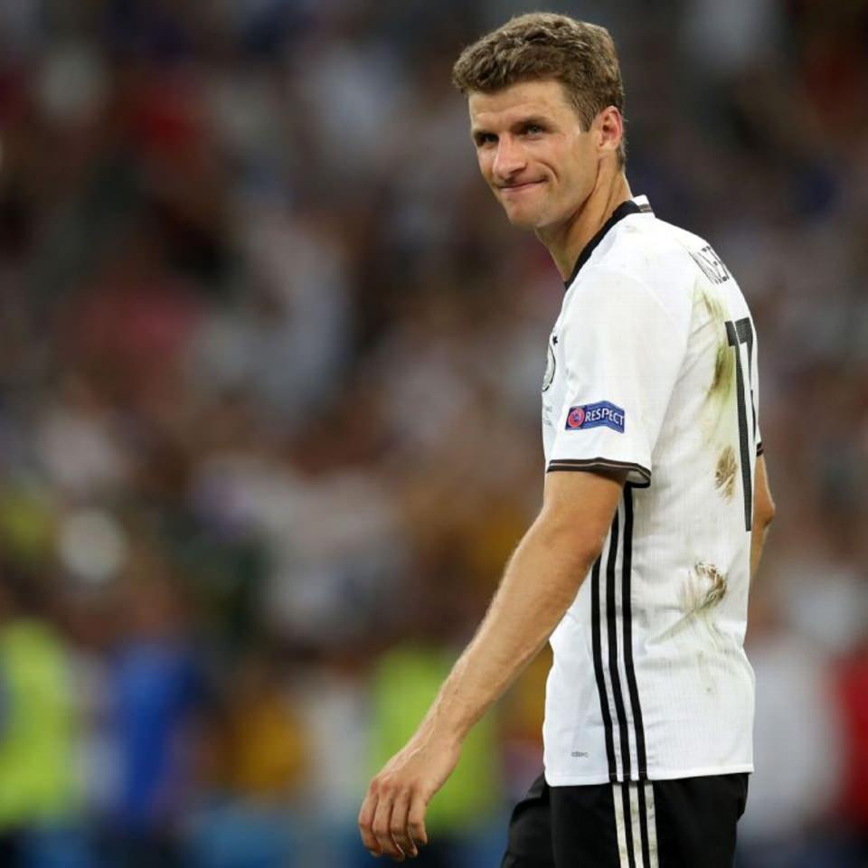 <p>#26 THOMAS MÜLLER | BAYERN MÜNİH & ALMANYA</p>

<p> </p>
