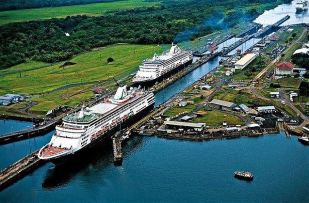 <p><strong>1. Panama Kanalı Genişletme, Panama</strong><br />
Tamamlanma Süresi: 11 yıl<br />
Maliyet: 5.25 milyar $</p>
