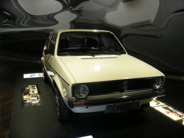 <p>VW Golf</p>

<p> </p>
