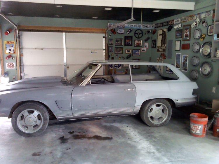 <p><span style="color:#FFA07A"><strong>İKİ ARACI BİRLEŞTİRDİ! SONUÇ ÇOK GÜZEL OLDU</strong></span></p>

<p> 1979 model olan Mercedes 450SL Shooting Brake, sahibi tarafından satışa çıkarıldı.</p>
