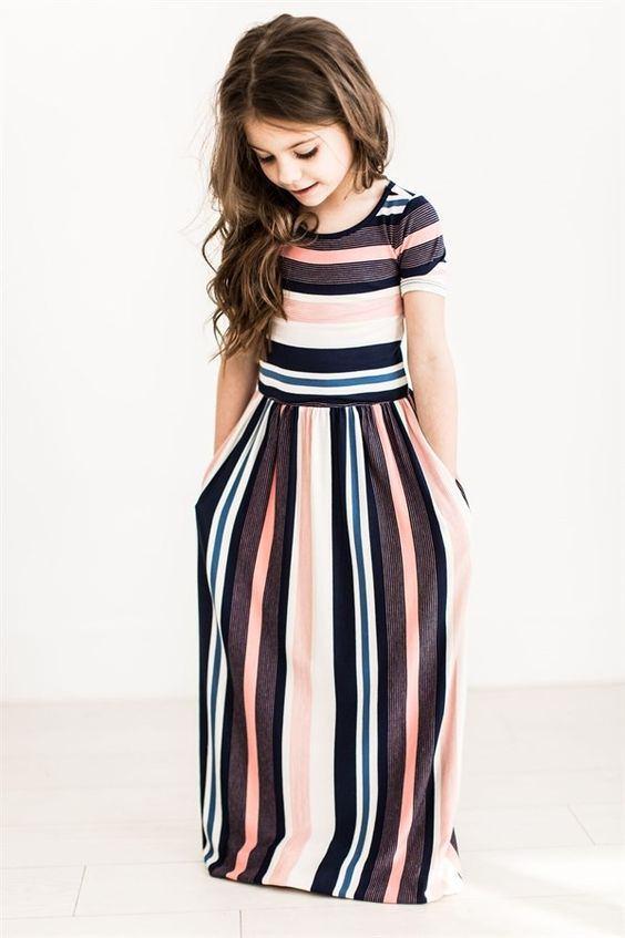 <p>Bu yaz çocuklara özel maksi elbise modelleri, bu yazın en rahat tercihleri arasında. </p>
