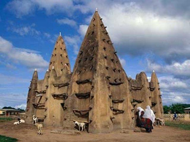 <p>Karasal Alan km²<br />
Mali<br />
1.220.190</p>