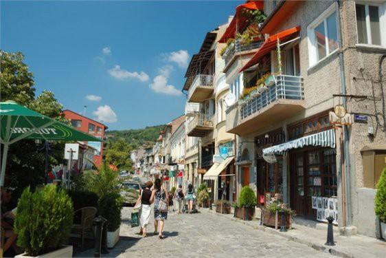 <p>Kişi başına düşen gelir: 14 bin 311 dolar</p>
