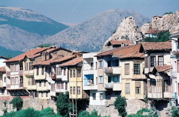 <p>1990 - Amasya'nın eski bir ilçesi</p>
