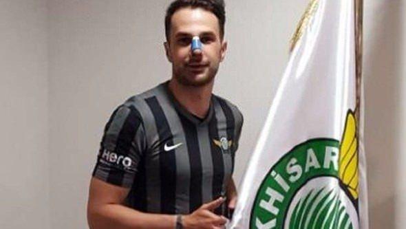 <p>SERDAR KESİMAL | Fenerbahçe'den Akhisar Belediyespor'a</p>

<p> </p>
