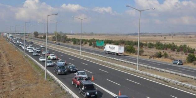 Milli bütçe ile yapılması planlanan projeler uzunlukları şöyle:  Proje Uzunluğu (km) Yalova-İzmit Otoyolu 81 Mersin-Silifke (Taşucu) Otoyolu 92 Çiğli-Aliağa-Çandarlı Otoyolu 79 Toplam 252