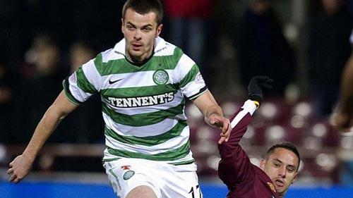 PAWEL BROZEK Trabzonspor’a büyük ümitlerle geldi. Bekleneni veremeyince Celtic’e kiralandı. Burada kalıcı olmak istediğini söyledi ancak 2011-12 sezonunun ikinci yarısında gittiği İskoç ekibinde yedek kulübesine mahkum oldu. Bu sezon başında Recreativo Huelva’ya transfer oldu. 3 maçta ilk 11 şansı bulabilen Polonyalı oyuncu, sadece 1 gol kaydedebildi.