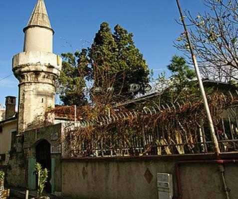 <p>Hüsrev Paşa Türbesi</p>
<p>Bostan İskelesi Sokak - Eyüp</p>