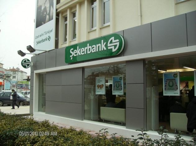 <p><strong>Şekerbank 750 kişi</strong></p>
<p><span style="line-height: 13pt;">Yüzde 65'i Anadolu'da, 71 il 101 merkez ilçede toplam 312 şubeleri bulunuyor. Aralık ayı itibariyle 4.100 çalışanları var. 2013 yılında 1 gezici şubeyle birlikte 40 şube açılışı gerçekleştiren Şekerbank, şubeler, bölge ve genel müdürlük birimleri de dahil olmak üzere toplam 1.166 kişinin işe alımını gerçekleştirdi. 2014 yılında 25-30 civarında şube açmayı planlayan banka, yeni açılacak şubelerle birlikte 750 civarında yeni personel alımı planlıyor. 2014 yılında yaklaşık olarak 700 civarında çalışanın da terfisinin gerçekleşmesi planlanıyor.</span></p>