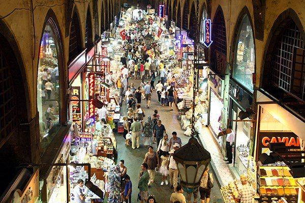 <p>14-Türkiye</p>
<p>Türkiye 2050'de 4,45 trilyon dolar büyüklüğe çıkacak ve dünyanın en büyük 14'üncü ekonomisi olacak. Şu anda Türkiye 790 milyar dolarlık ekonomisiyle dünyanın en büyük 17'nci ekonomisi konumunda.</p>