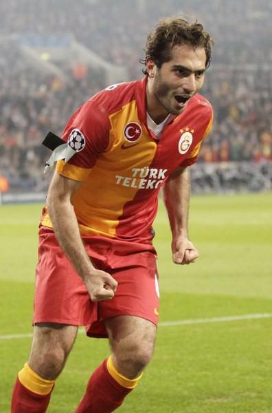 <p>Sarı kırmızılıların bir sonraki hamlesi, Real Madrid'in Türk yıldızı Hamit Altıntop'un transferi oldu.</p>