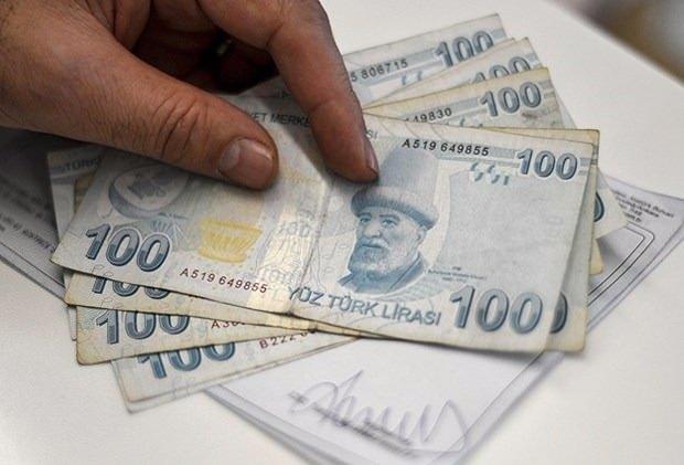 <p>Aylık prime esas kazancınız, 2 bin liraysa, maaşınızdan aylık 60 lira kesilecek. 3 bin 500 liraysa, aylık 105 lira kesinti yapılacak. 5 bin liraysa, her ay 150 lira kesilecek.</p>

<p> </p>
