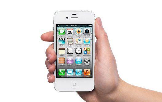 Apple`ın 2011`de sunduğu iPhone 4S, 60 milyon satıldı.