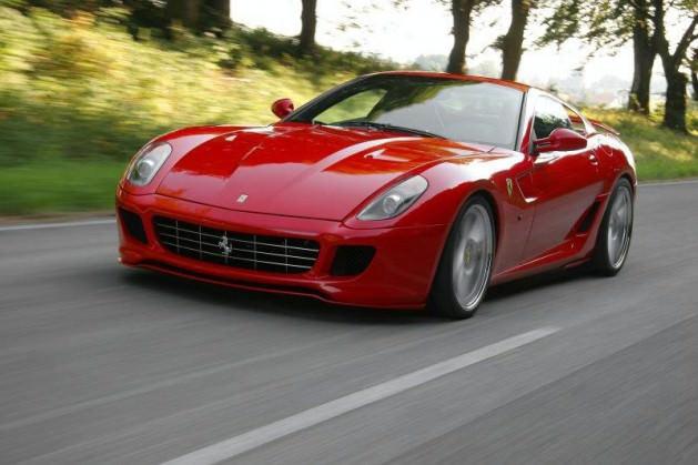 <div id="Text">Ferrari 599 GTB 300 bin Euro</div>