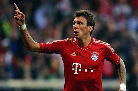 Bundesliga'da bu sezon Wolfsburg'tan Bayern Münih'e geçen Mario Mandzukic 8 golle zirveyi