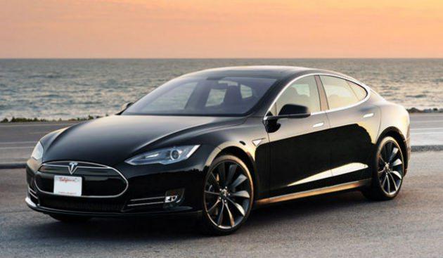 Genel sıralamada en iyi otomobil: Tesla Model S 2012'den beri üretilen elektrik motorlu bu otomobil, dünyanın en iyi otomobili seçildi.