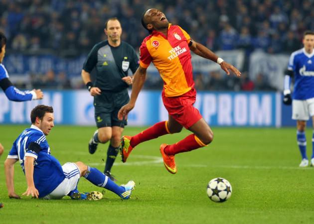 Bundan 10 yıl sonra gençlerin Youtube'a yazacağı şey = Hamit'in Schalke golü 
