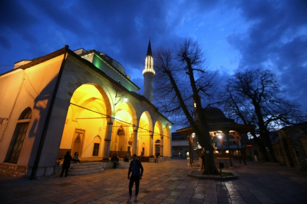 <p>Turkuaz rengi akarsularıyla göz kamaştıran Bosna Hersek'in diğer kentlerindeki Osmanlı eserlerinden bazıları, yapımlarının üzerinden geçen uzun zamana rağmen hala ayakta duruyor.</p>