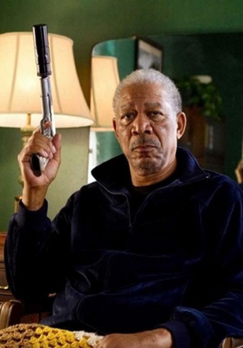 <p>Morgan Freeman, 76<br />Dark Knight üçlemesinde -maceradan maceraya koşmasa da- aksiyon sinemasında başarılı varlık gösteren Morgan Freeman, Red filminde aksiyona bizzat katılmaktan geri kalmadı.</p>