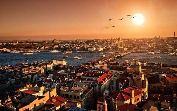 <p>Teknolojinin merkezi olarak kabul edilen Silikon Vadisi'nde başarılı girişimcilerin arasında Türkler de yer alıyor. </p>

<p> </p>

