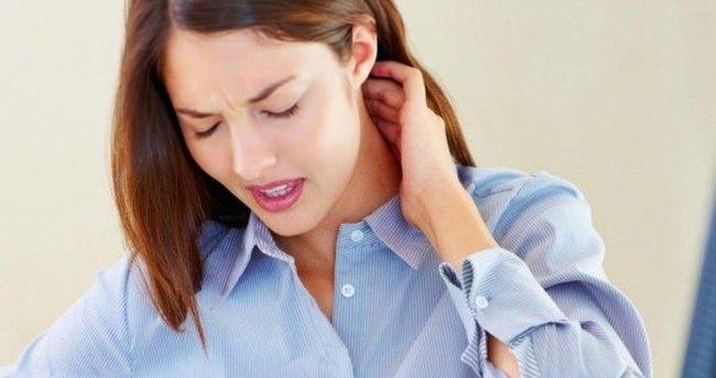 <p><strong>Boyun ağrıları</strong></p>
<p>Sırt ağrıları ve boyun ağrıları nedeni ile boyun fıtığı tanı ve tedavisi uygulanır. </p>