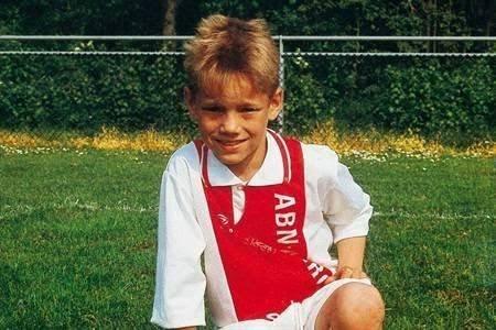 <p>Wesley Sneijder</p>
