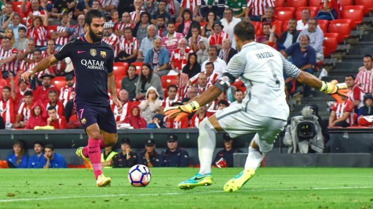 <p>Barcelona'nın La Liga'ya 2'de 2 ve Süper Kupa zaferiyle başlamasında büyük etkisi olan Arda Turan, Athletic Bilbao karşısında da yaptığı asist ve oynadığı oyunla takdir topladı.</p>
