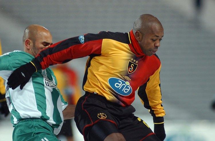 <p><strong>CESAR PRATES </strong></p>
<p> </p>
<p>Xavier'den istediğini alamayan Galatasaray, Sporting'den Cesar Prates'i kadrosuna kattı. Hızı, uzun taç atışları ve sert şutlarıyla attığı kritik gollerle Galatasaray taraftarının sevgilisi olan Prates'in İstanbul macerası da yalnızca bir sezon sürdü.</p>