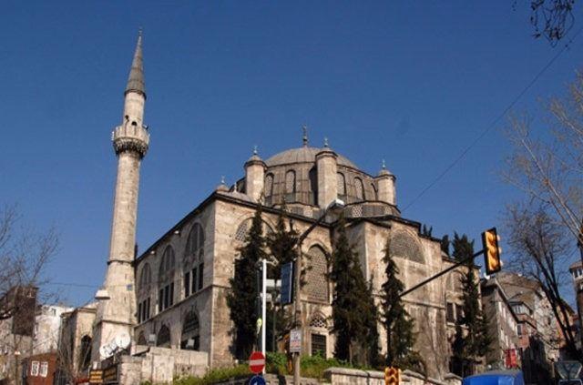 <p>Fatih Hırka-i Şerif Camisi</p>
<p> </p>