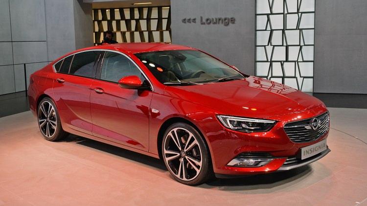 <p>Opel Insignia</p>
