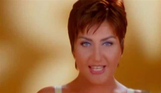 <p><strong>1997 yılında Padişah isimli şarkısının klibinde Sibel can</strong></p>