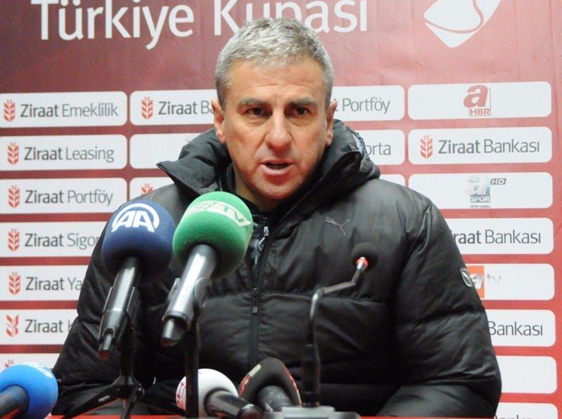 <p><strong>Hamza Hamzaoğlu</strong><br />
Bursaspor - 2.5 milyon TL</p>